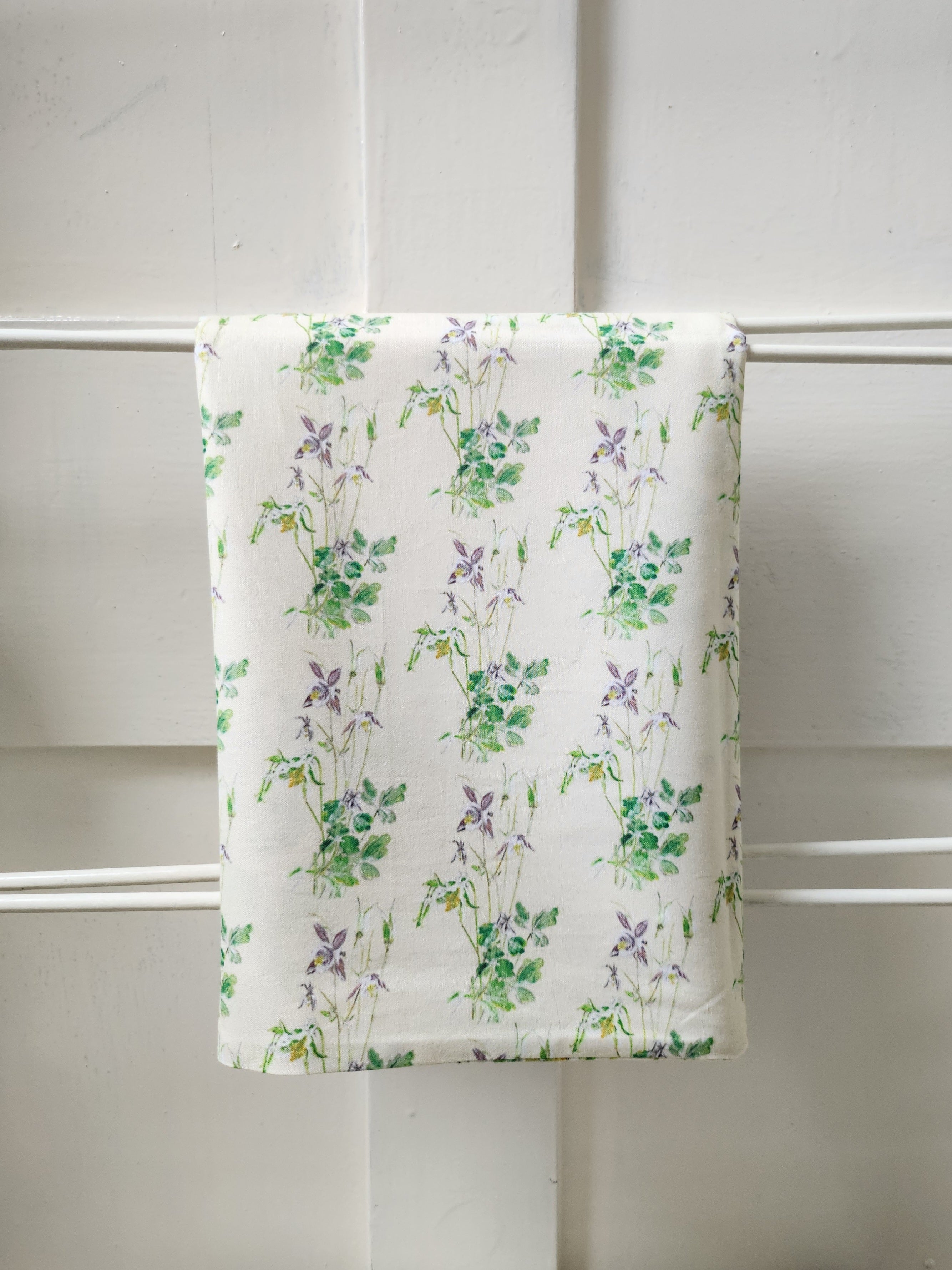 AQUILEGIA JUNE PILLOWCASE